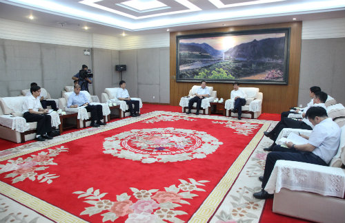 建设集团与咸阳市政府举行战略合作座谈会