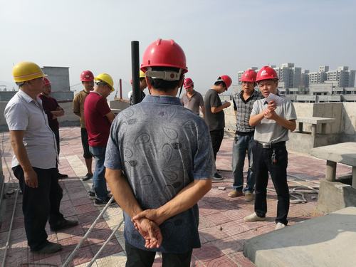 韩城分公司土建八项目部党员争当“百日安全”活动标兵