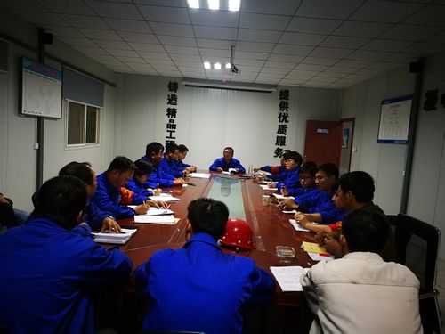 天工公司土建十五部“小小碰头会”发挥大作用