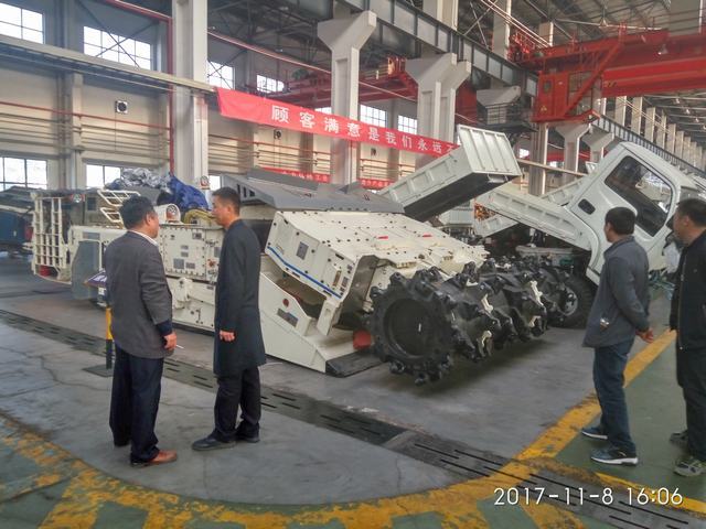 掘进公司实地考察合作单位夯实“铁军”保障关