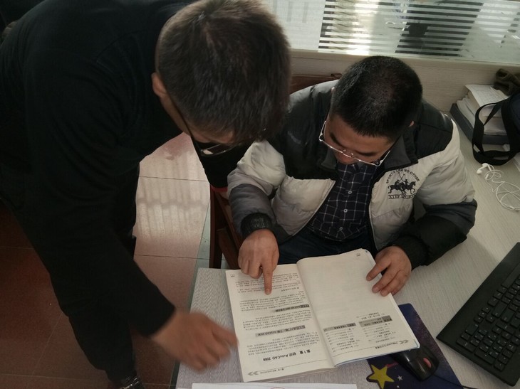 矿建三公司“集中+自学”提高员工业务能力