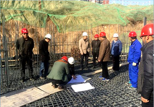 大秦置业公司：蓝山水岸项目施工淡季建设忙