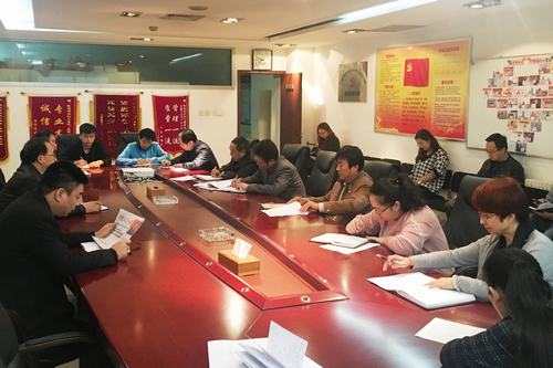 矿建二公司“晨读晚课”多形式掀起学习十九大精神热潮