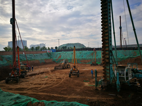 陕煤建设天工公司陕煤研究院二期项目工程技术研究所土方开挖工程进展顺利