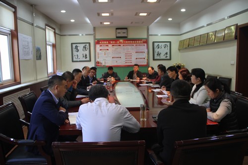 陕煤建设铜煤公司迅速全面学习传达贯彻集团三季度追赶超越点评会等会议精神