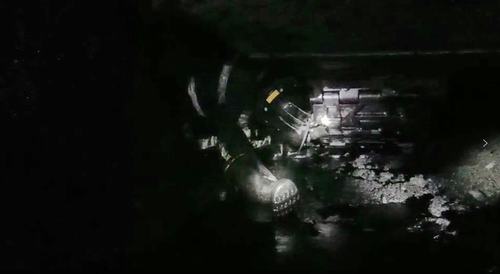 陕煤建设掘进公司：深夜2点的抢修