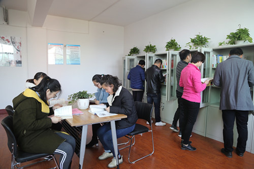 陕煤建设机电安装公司：“书香+健体”联手共筑职工“温馨家园”