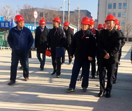 陕煤集团基本建设管理部副经理杨忠绪一行莅临渭河彬州乙二醇项目生活区检查指导工作