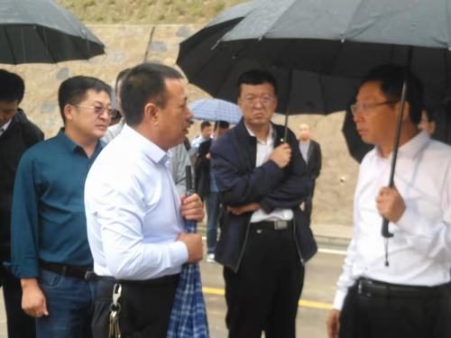 延安市市长薛占海莅临陕煤建设矿建二公司车村项目部检查指导工作