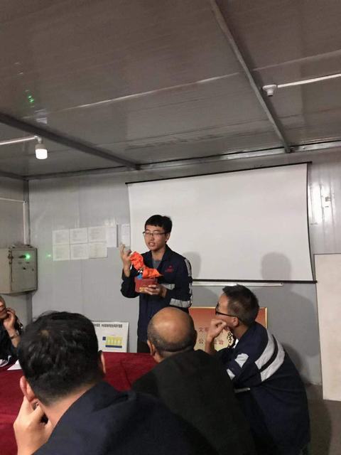陕煤建设洗选煤运营公司小保当运营项目部成功举行年度自救器技术比武大赛