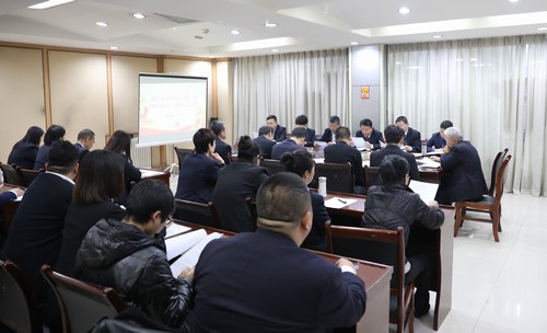 陕煤建设路桥分公司召开党员述诺评诺专题会