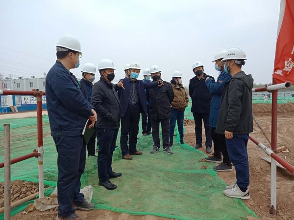 中央储备粮新建项目领导小组组长、指挥部指挥长、副总经理王录印莅临天工公司中储粮项目检查指导工作