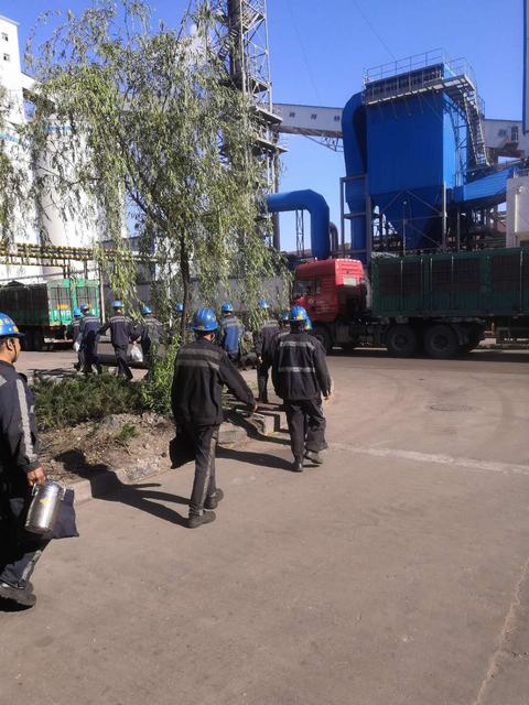 陕煤建设洗选煤运营公司红柳林洗煤厂项目部：开通绿色安全通道 保障职工生命安全