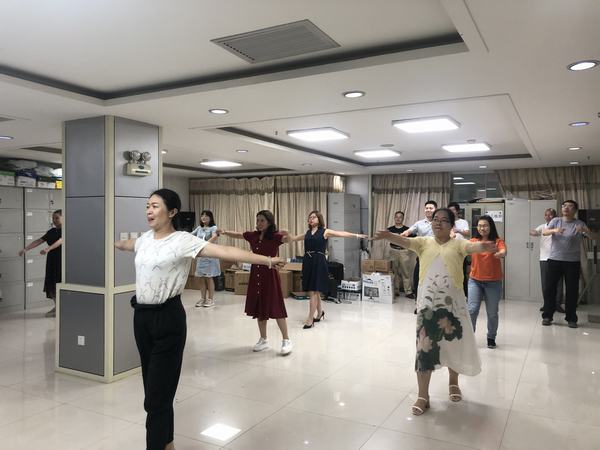 陕煤建设矿建二公司:让“工间操”成为健康“加油站”