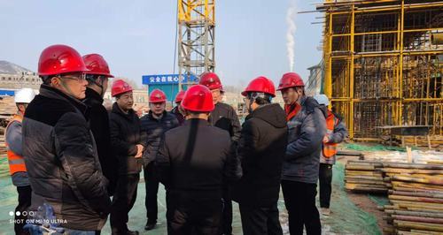 陕煤建设铜煤公司承建的金延安-西北三角区保育院剧场工程高支模方案专家论证顺利通过