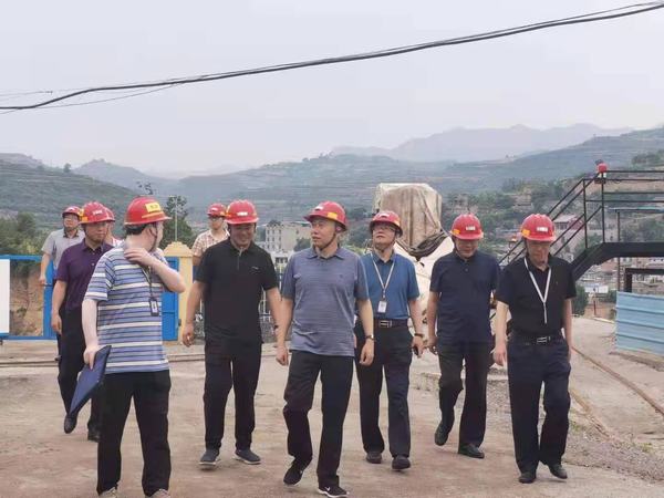 韩城矿业公司领导莅临陕煤建设矿建二公司王峰项目部检查指导工作