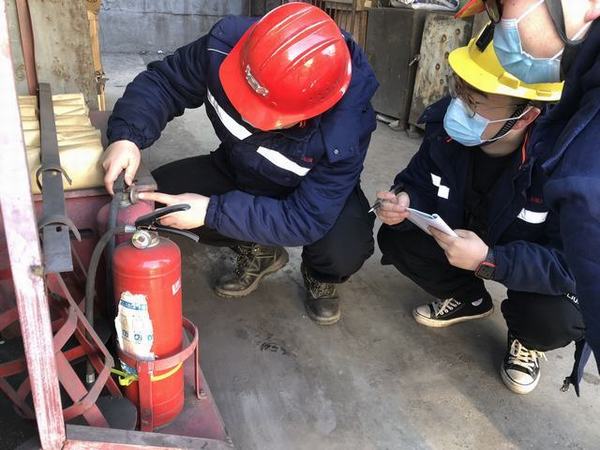 陕煤建设韩城分公司安装三项目部：今年春节我在岗 诠释最美敬业福
