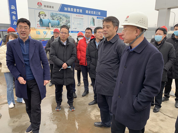 西咸新区沣西新城党委书记、管委会主任刘宇斌一行莅临沣西新城第五学校项目调研指导工作