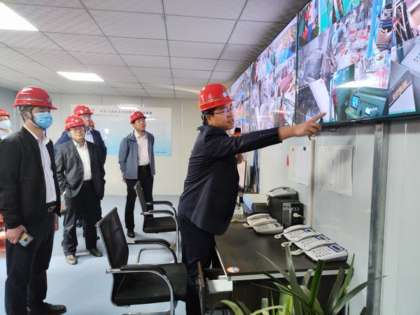 陕煤建设组织所属矿建单位赴陕煤建设矿建二公司文家坡项目部开展对标学习活动