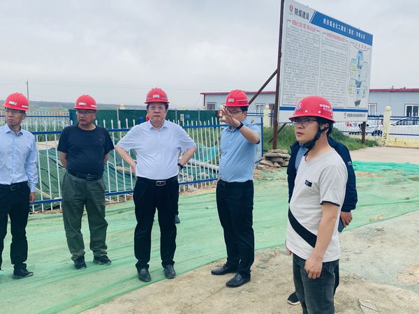 彬长集团党委书记、董事长白永明莅临陕煤建设天工公司施工文家坡矿李家沟风井检查指导工作
