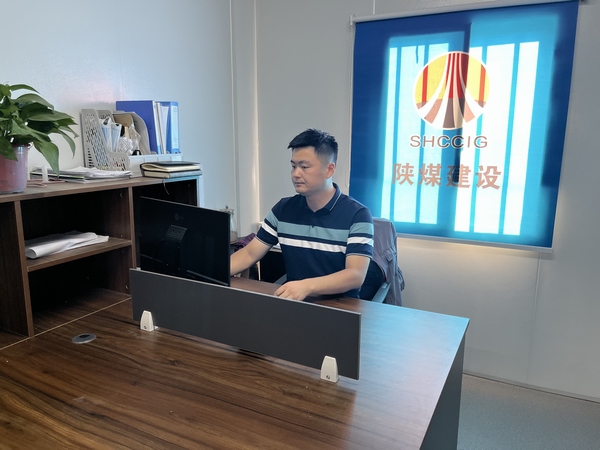 在奋斗中奉献无悔青春