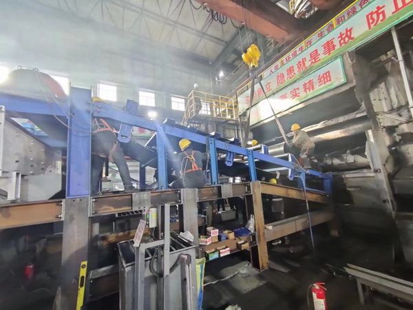 陕煤建设天工公司安装一部：鏖战48小时顺利完成大佛寺煤矿动筛车间输送机皮带更换、新设备安装任务