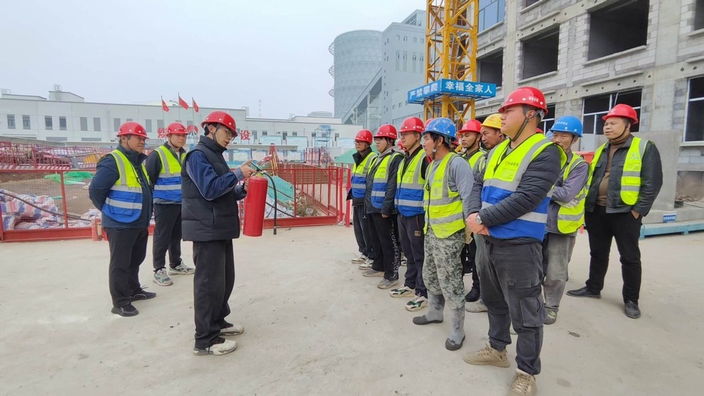 陕煤建设渭南分公司第七项目部:安全百日行 我们在行动