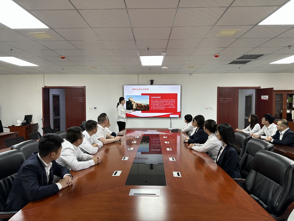 陕煤建设洗选煤运营公司开展“弘扬宪法精神，维护宪法权威”国家宪法日主题宣传活动