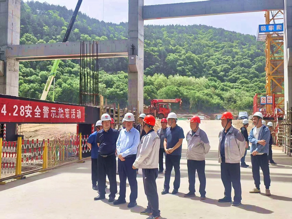 刘保江深入天工公司基层开展重点进度监管项目生产督导检查