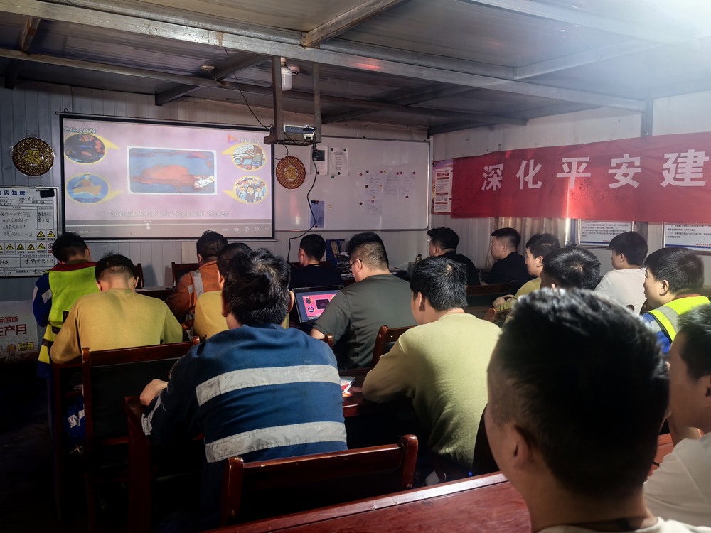 陕煤建设洗选煤运营公司第二项目部：以“绿色”与“规范”为笔   绘就发展新图景
