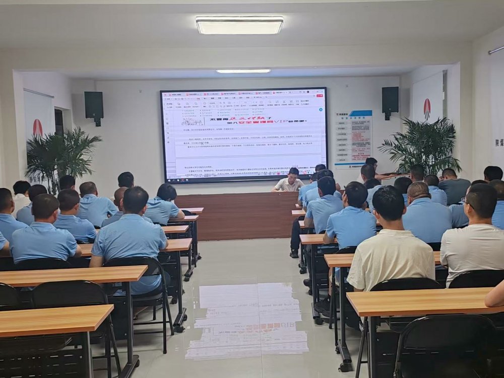 陕煤建设机电安装公司筑牢防暑降温“防护网”