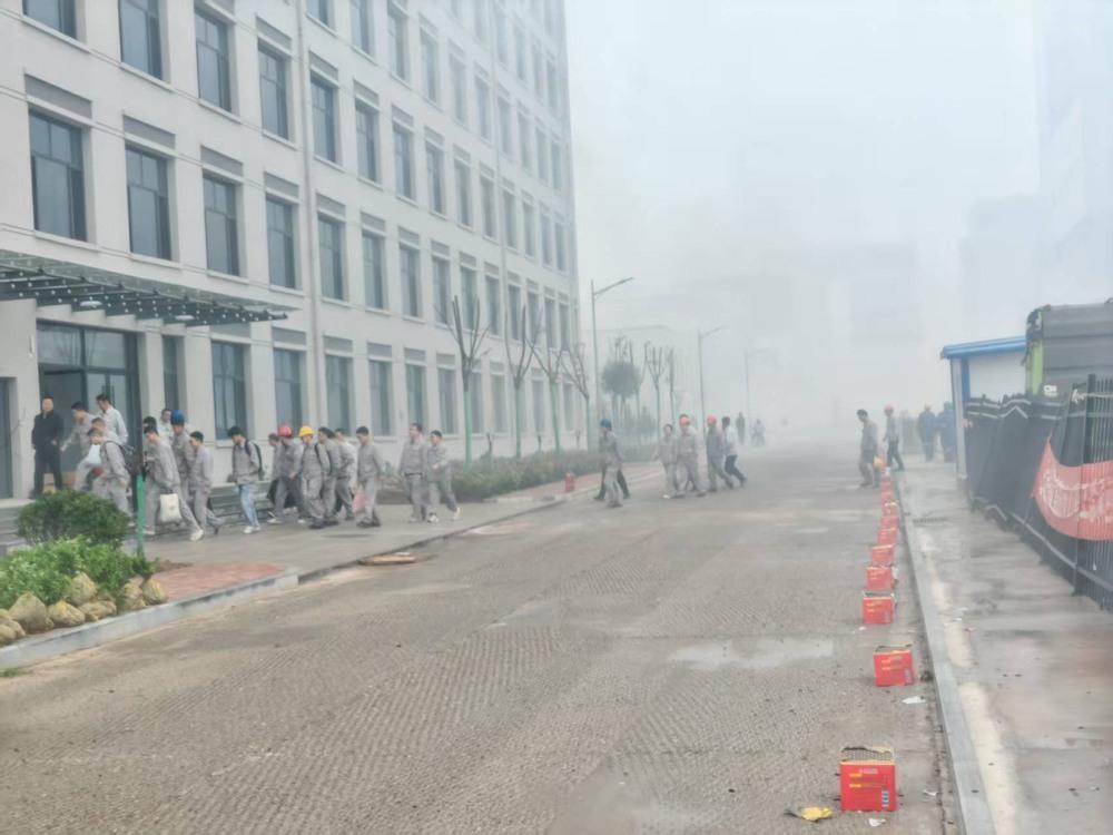 陕煤建设渭南分公司承建的彬长集团文家坡电厂厂前区宿舍楼工程顺利交付