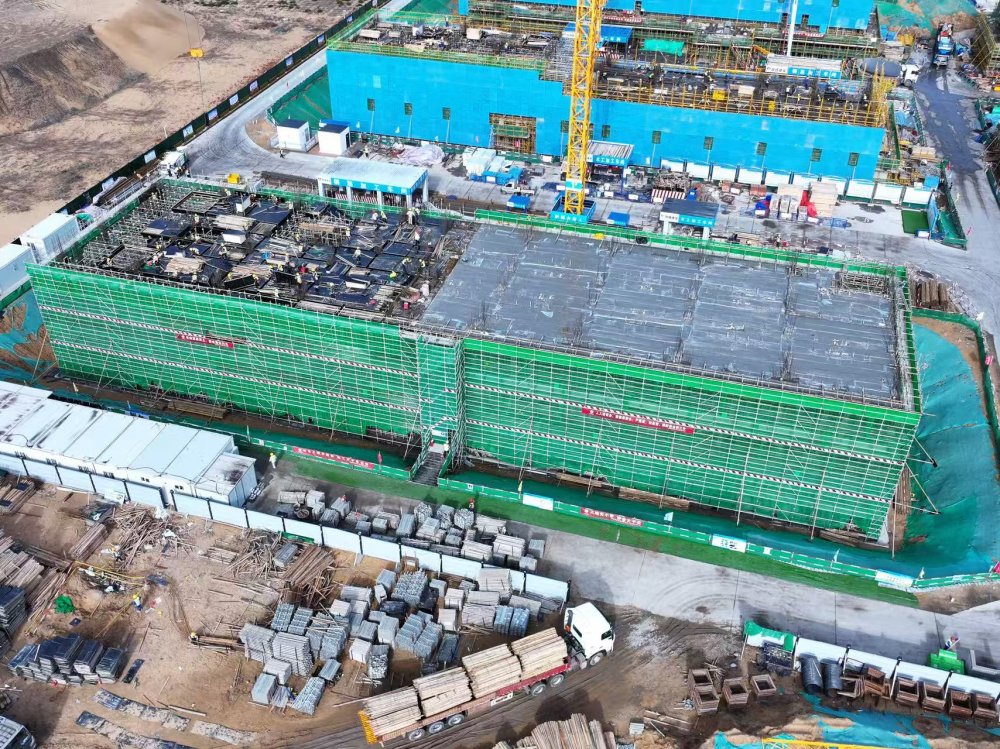 战荒漠、抢节点！陕煤建设天工公司土建第五项目部以“铁军担当”推进榆林化学二期建设