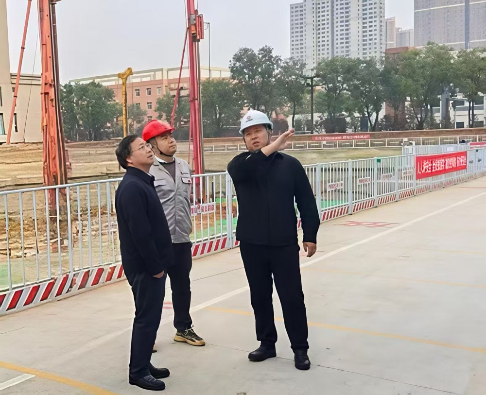 铜川市副市长陈浩莅临陕煤建设铜煤公司铜川云谷市集项目视察指导工作