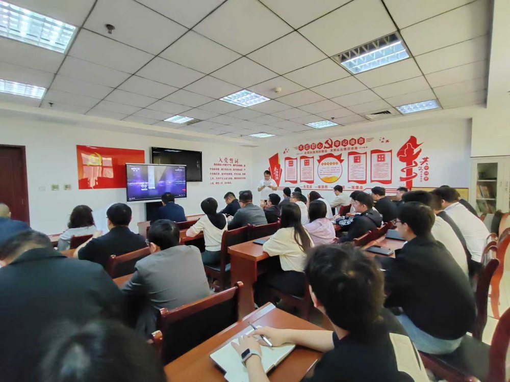 陕煤建设煤矿运营服务分公司：深学贺信精神 凝聚青春力量