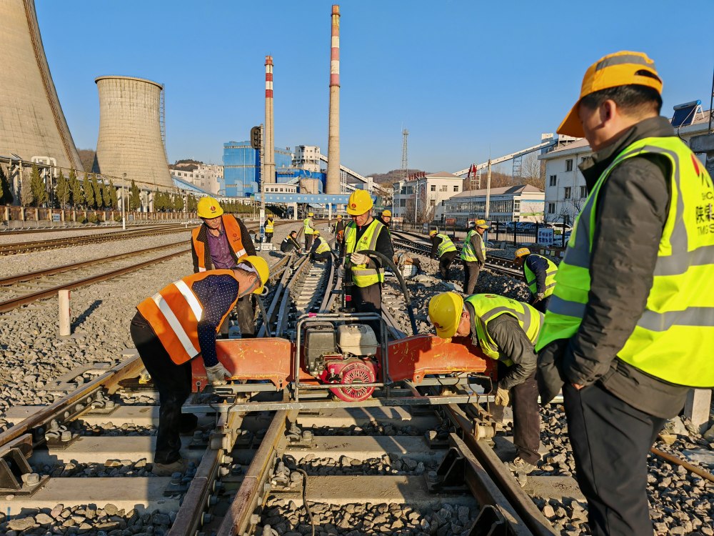 陕煤建设路桥分公司黄陵项目部多举措谋划新篇开新局