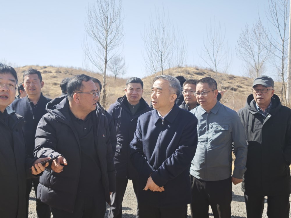 陕西铁路物流集团党委书记、董事长杨科生赴陕煤建设路桥分公司靖神铁路项目调研