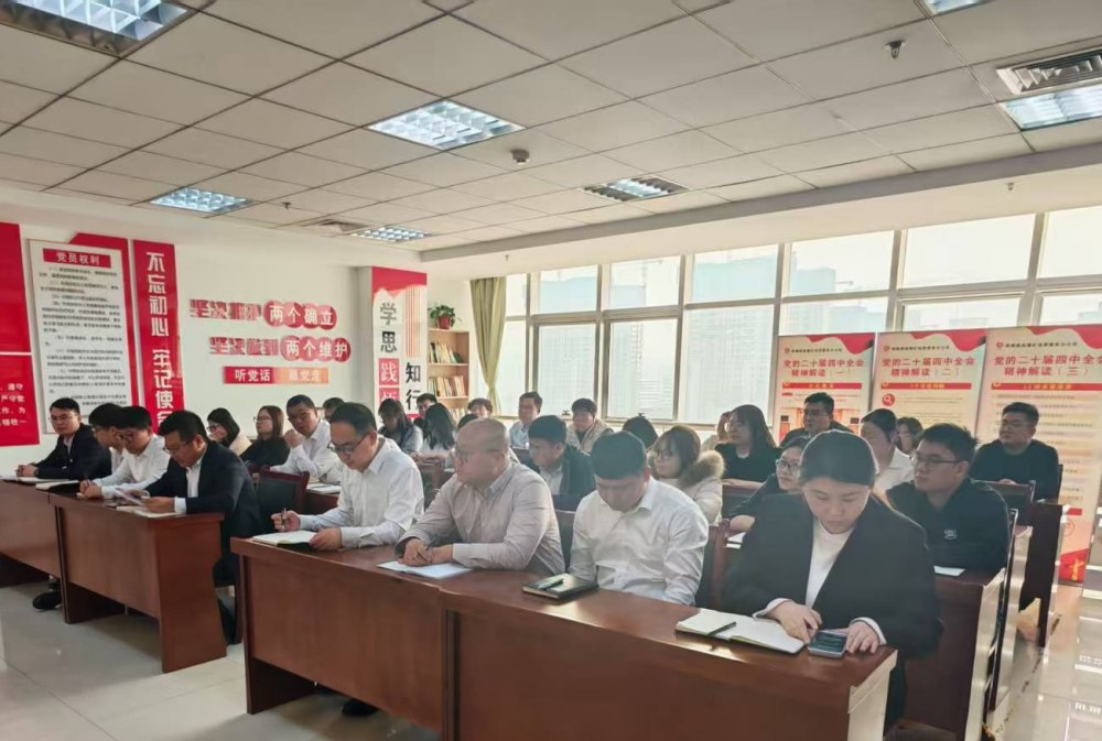 陕煤建设煤矿运营服务分公司：借两会春风 抬奋进龙头