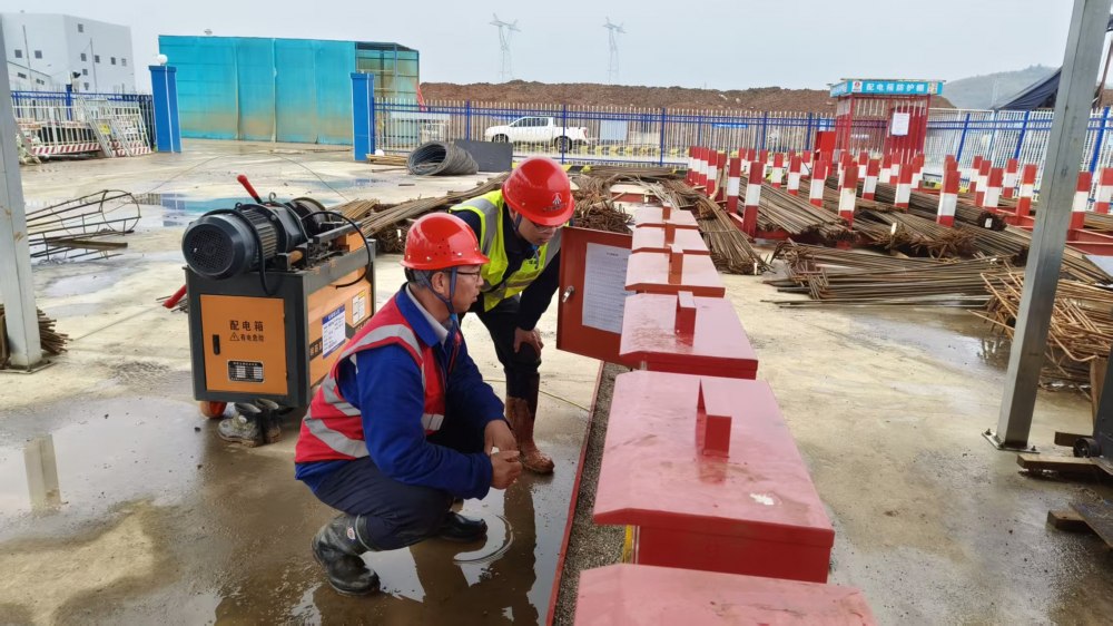 陕煤建设渭南分公司第一项目部:春日攻坚抢实干 项目建设踏春行