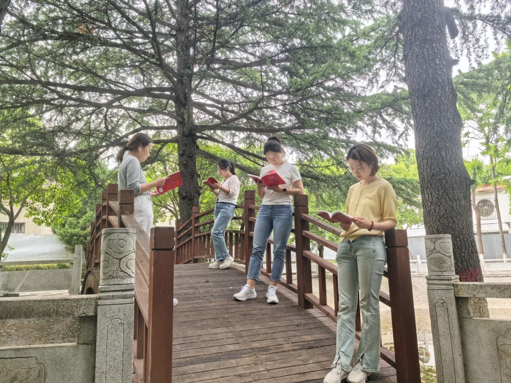 陕煤建设韩城分公司土建十三项目部:读书赋能女性成长 书香涵养巾帼气质