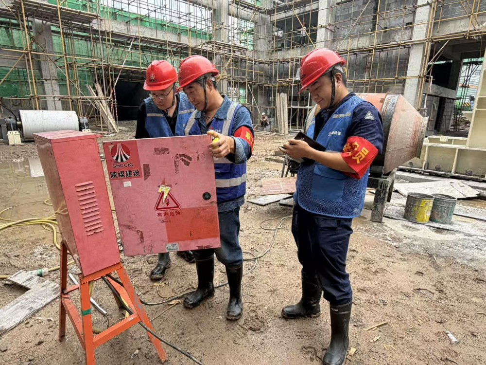 陕煤建设韩城分公司安装四项目部： 以三度联动之势迅速掀起王峰矿主斜井皮带安装大干热潮