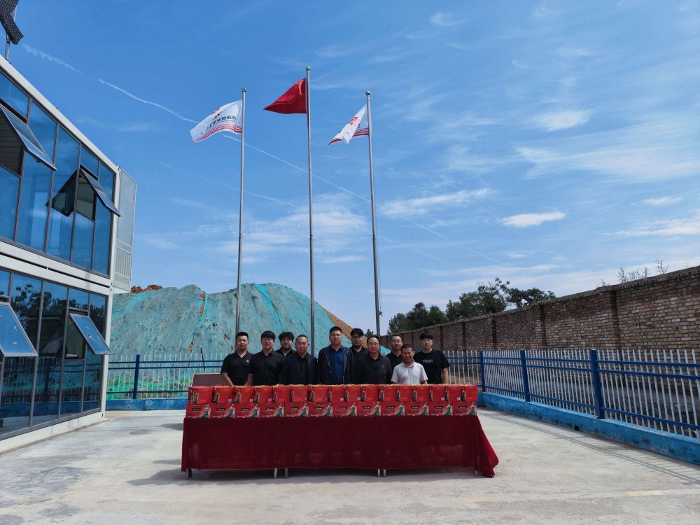 陕煤建设矿建二公司：情暖中秋送关怀 深入一线保安全