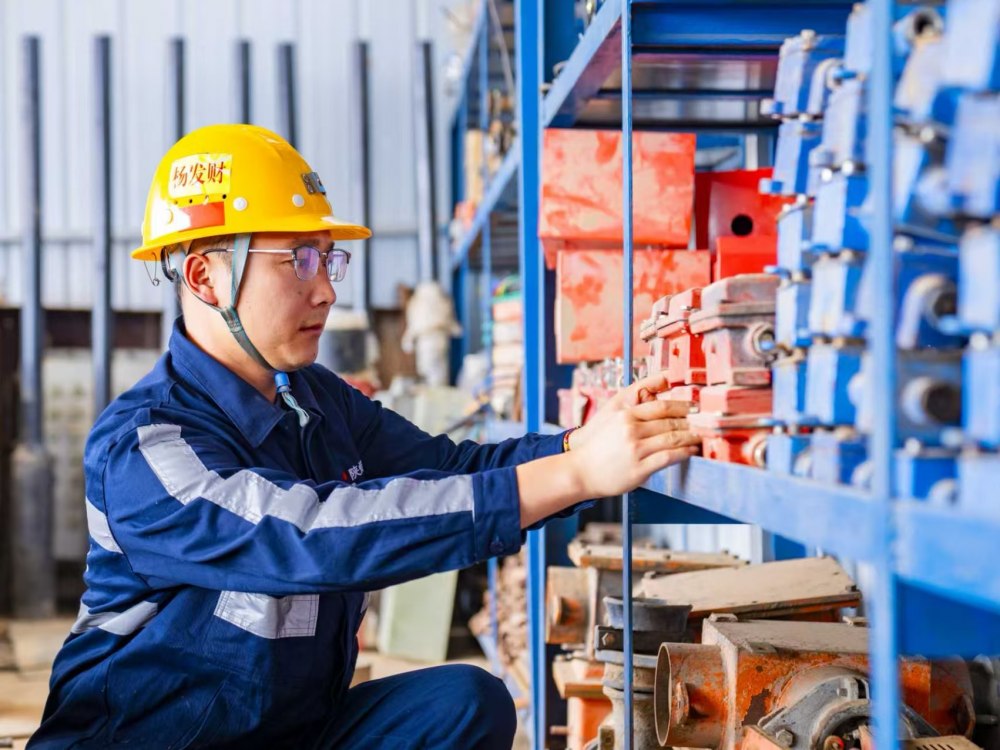 陕煤建设矿建三公司：人、机、料全面排查  筑牢双节安全网